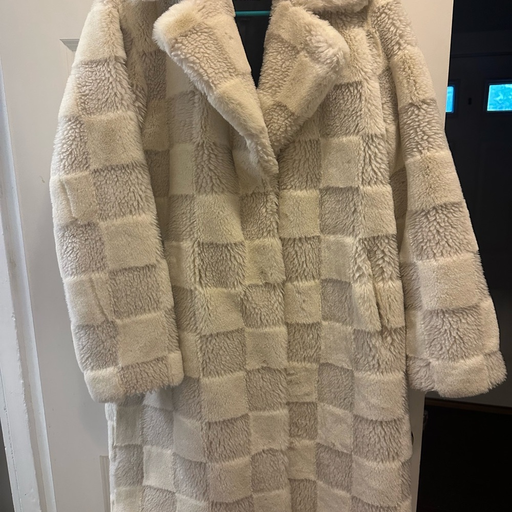 Apparis Tikka Checkered Teddy Jacket
